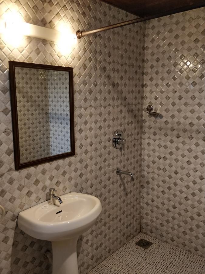 Dona Julia Beach Resort Калангуте Екстериор снимка
