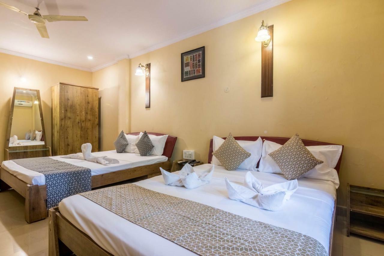 Dona Julia Beach Resort Калангуте Екстериор снимка