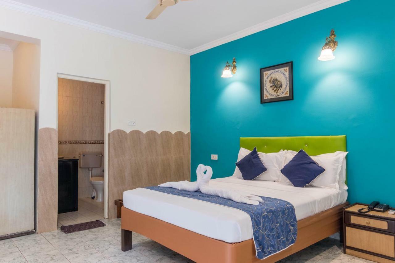 Dona Julia Beach Resort Калангуте Екстериор снимка