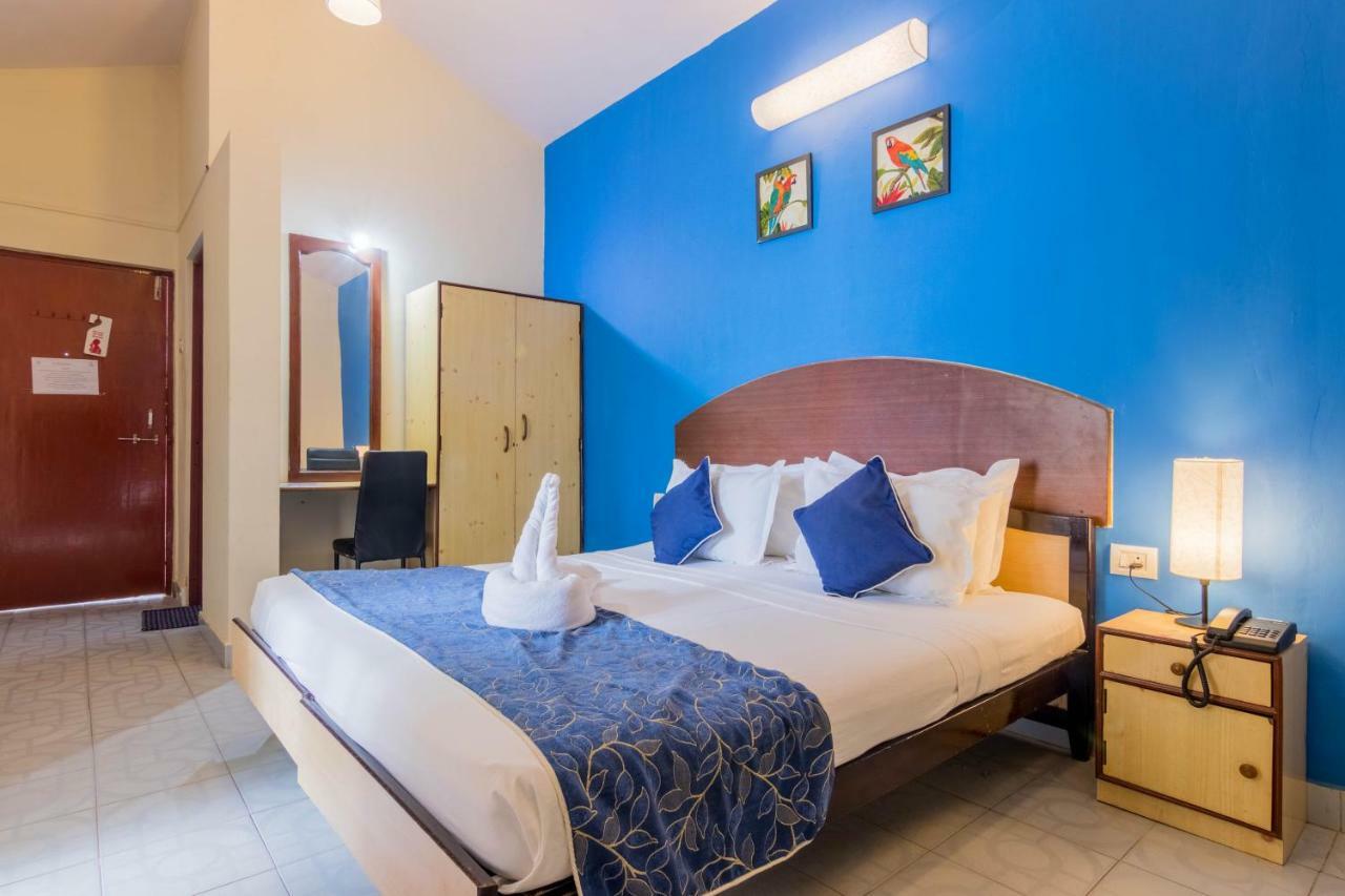Dona Julia Beach Resort Калангуте Екстериор снимка